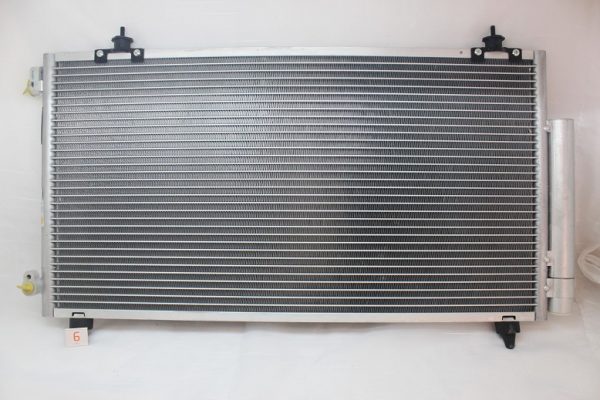Condensador Toyota - Universal, 14"x28"x1,3"