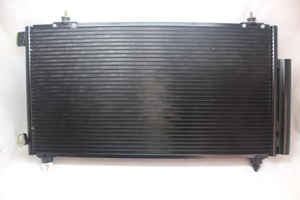 Condensador Toyota - Universal, 14"x28"x3/4"