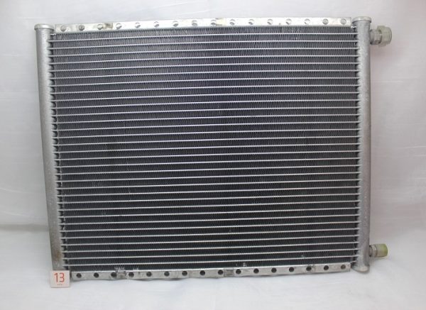 Condesador Universal, 14"x18"x2/4"